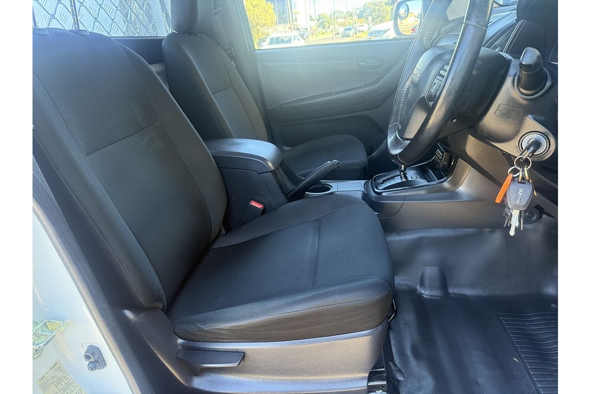 2016 Isuzu D-MAX SX High Ride Rear Wheel Drive