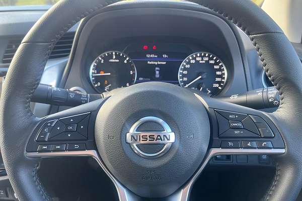 2024 Nissan Navara ST-X D23 4X4