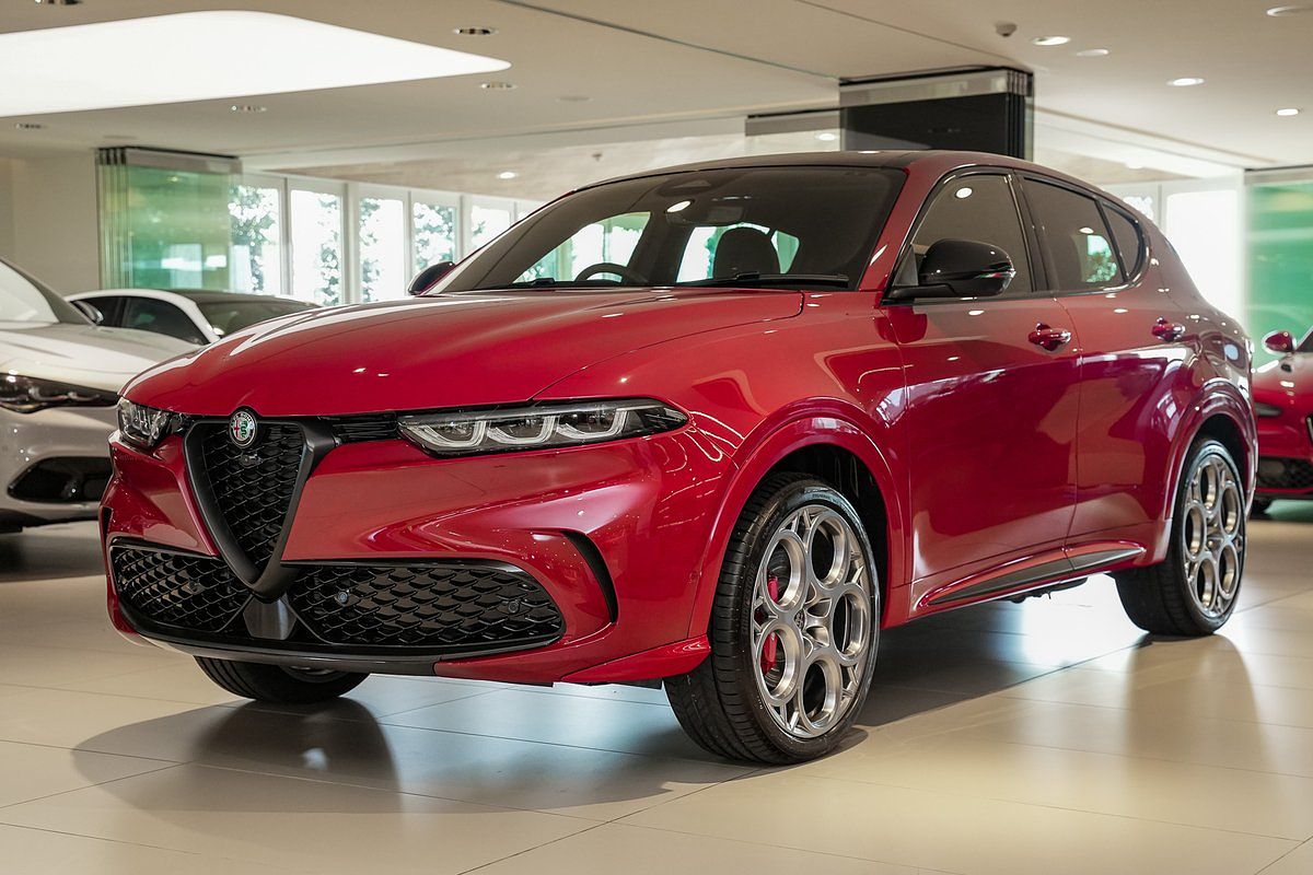 2024 Alfa Romeo Tonale TRIBUTO ITALIANO PHEV MY24