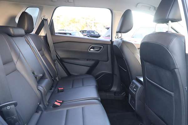 2023 Nissan X-TRAIL ST-L T33