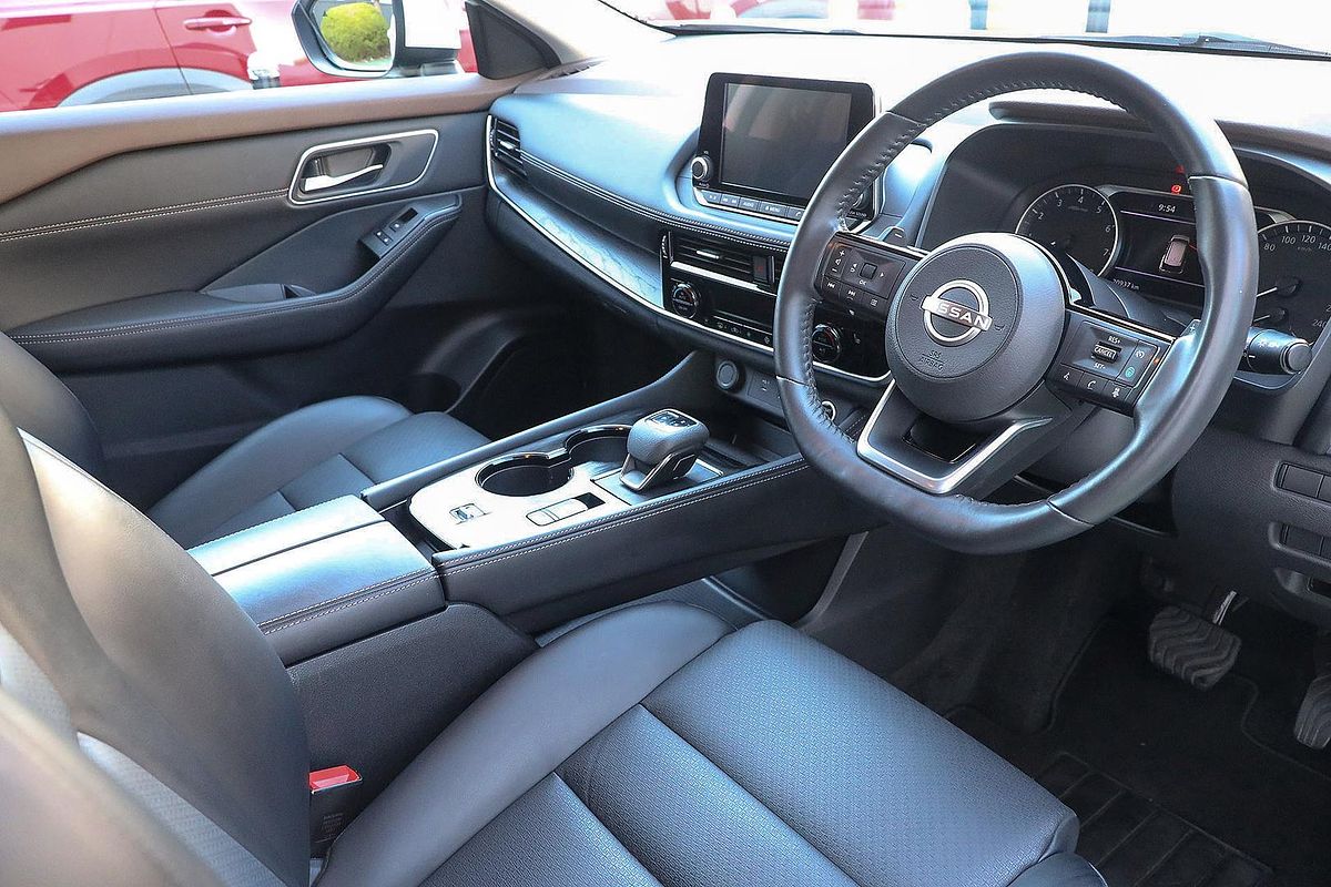 2023 Nissan X-TRAIL ST-L T33