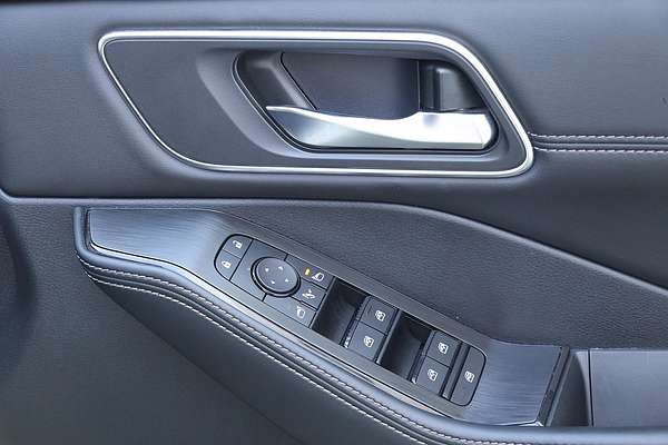 2023 Nissan X-TRAIL ST-L T33