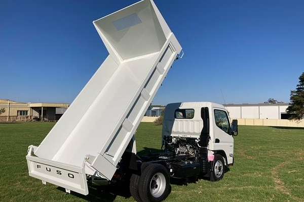2024 Fuso Canter 615