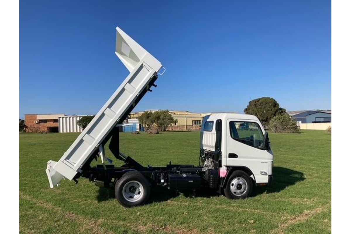 2024 Fuso Canter 615