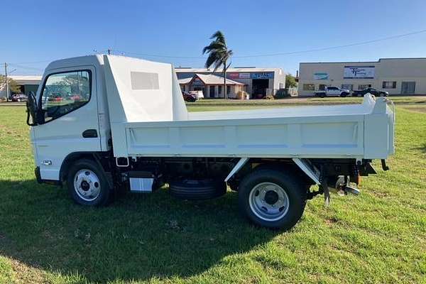 2024 Fuso Canter 615