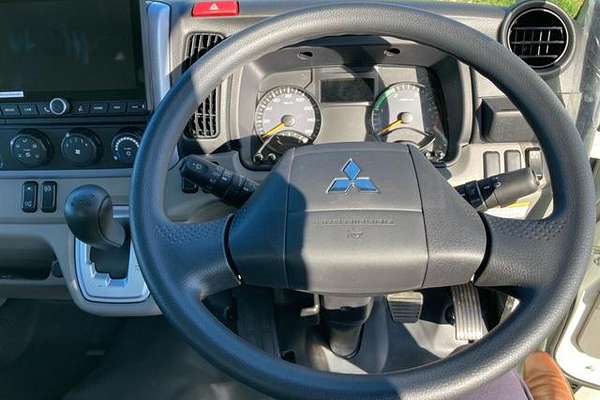 2024 Fuso Canter 615