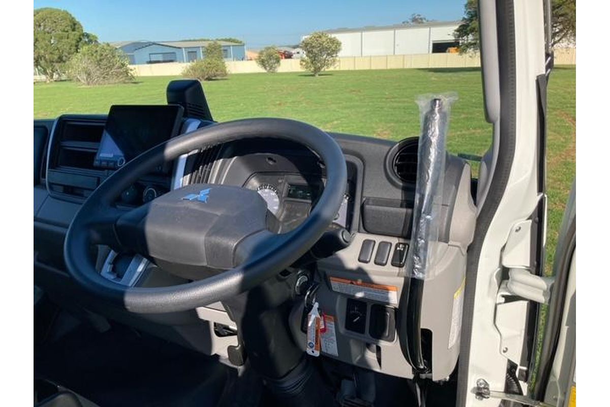 2024 Fuso Canter 615