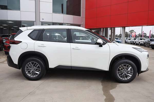 2025 Nissan X-TRAIL ST T33
