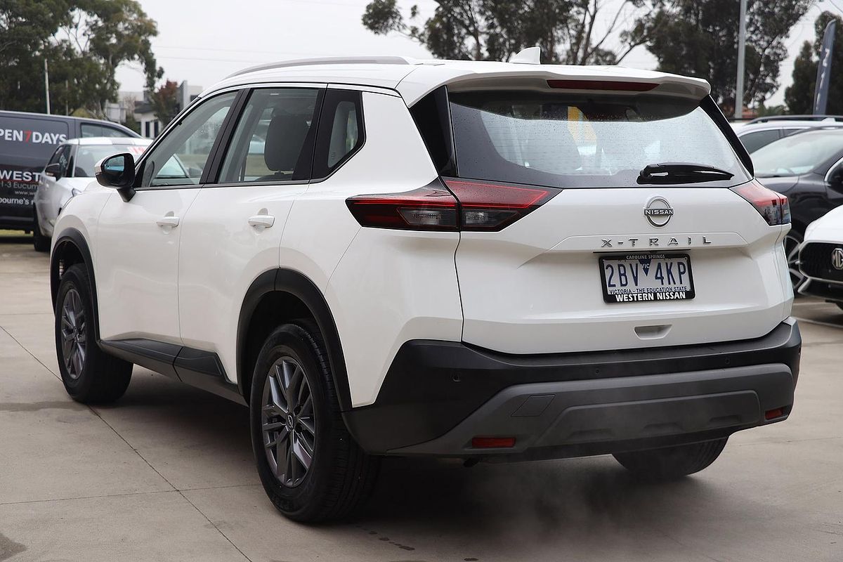 2025 Nissan X-TRAIL ST T33