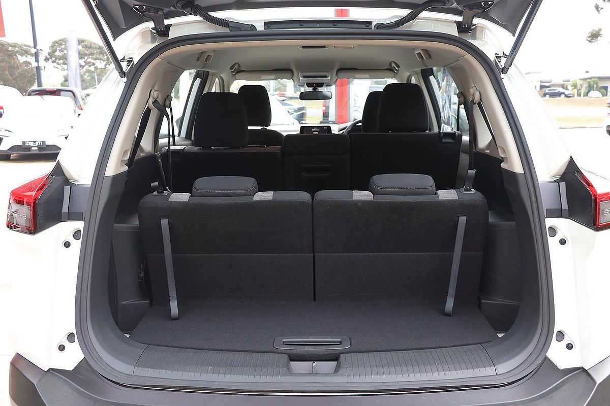 2025 Nissan X-TRAIL ST T33