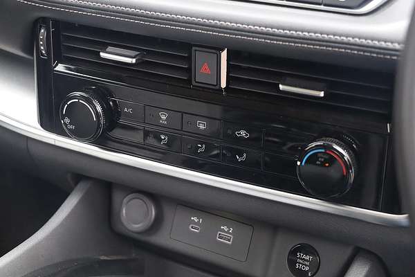 2025 Nissan X-TRAIL ST T33