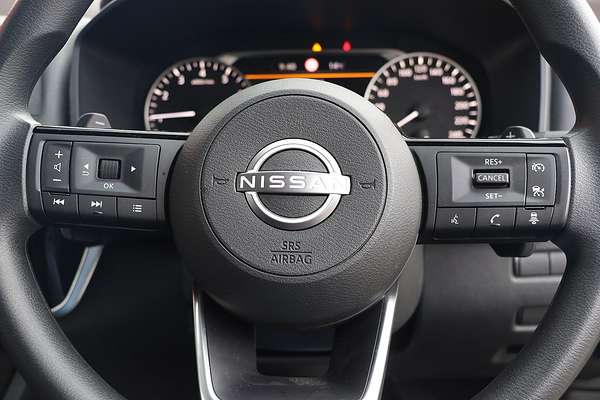 2025 Nissan X-TRAIL ST T33