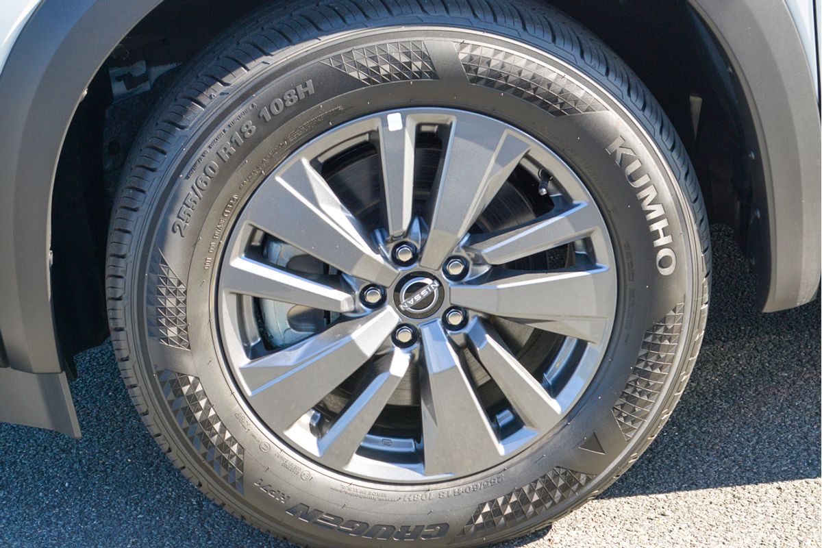 2024 Nissan Pathfinder ST-L R53