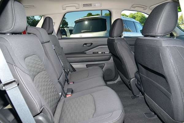 2024 Nissan Pathfinder ST-L R53