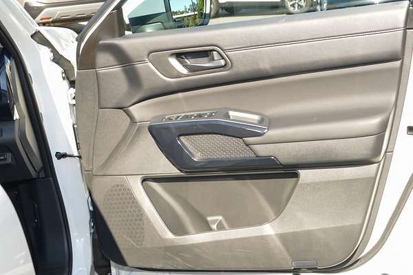 2024 Nissan Pathfinder ST-L R53