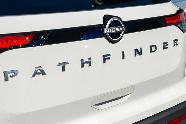 2024 Nissan Pathfinder ST-L R53