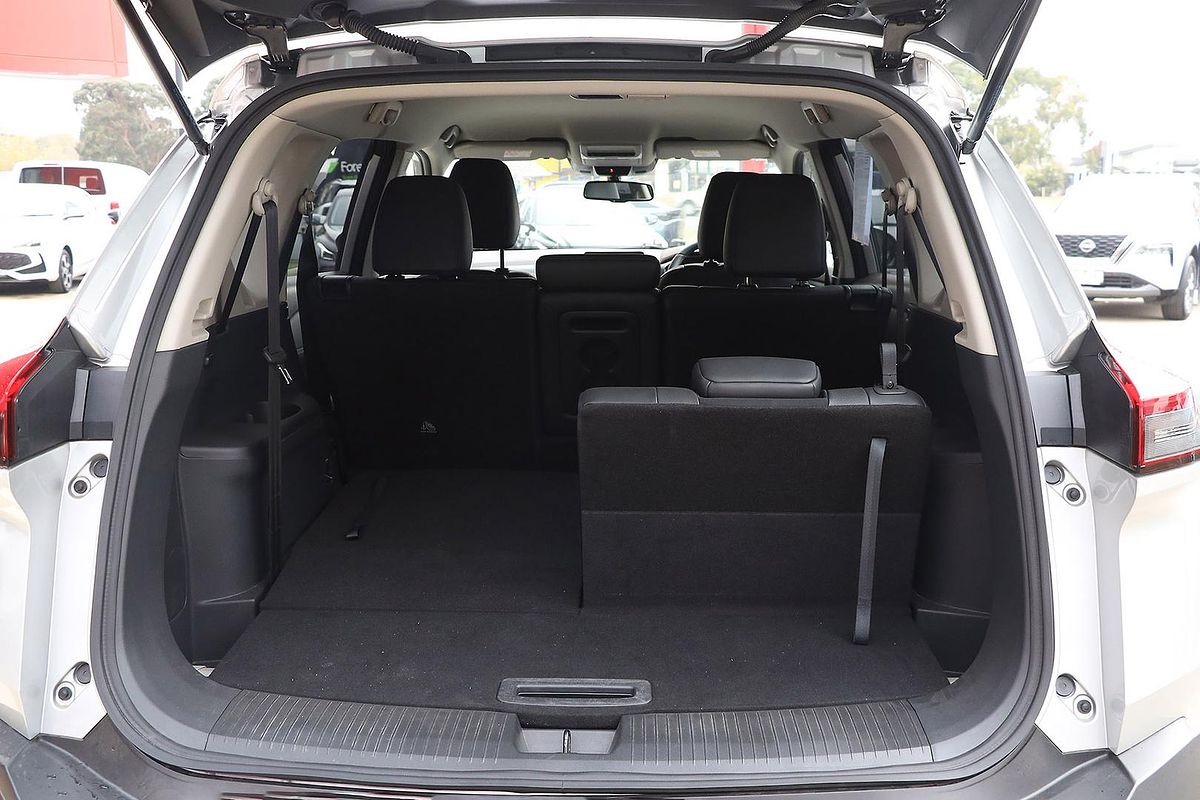 2024 Nissan X-TRAIL ST-L T33