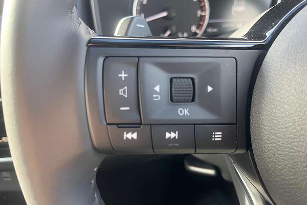 2024 Nissan X-TRAIL ST-L T33