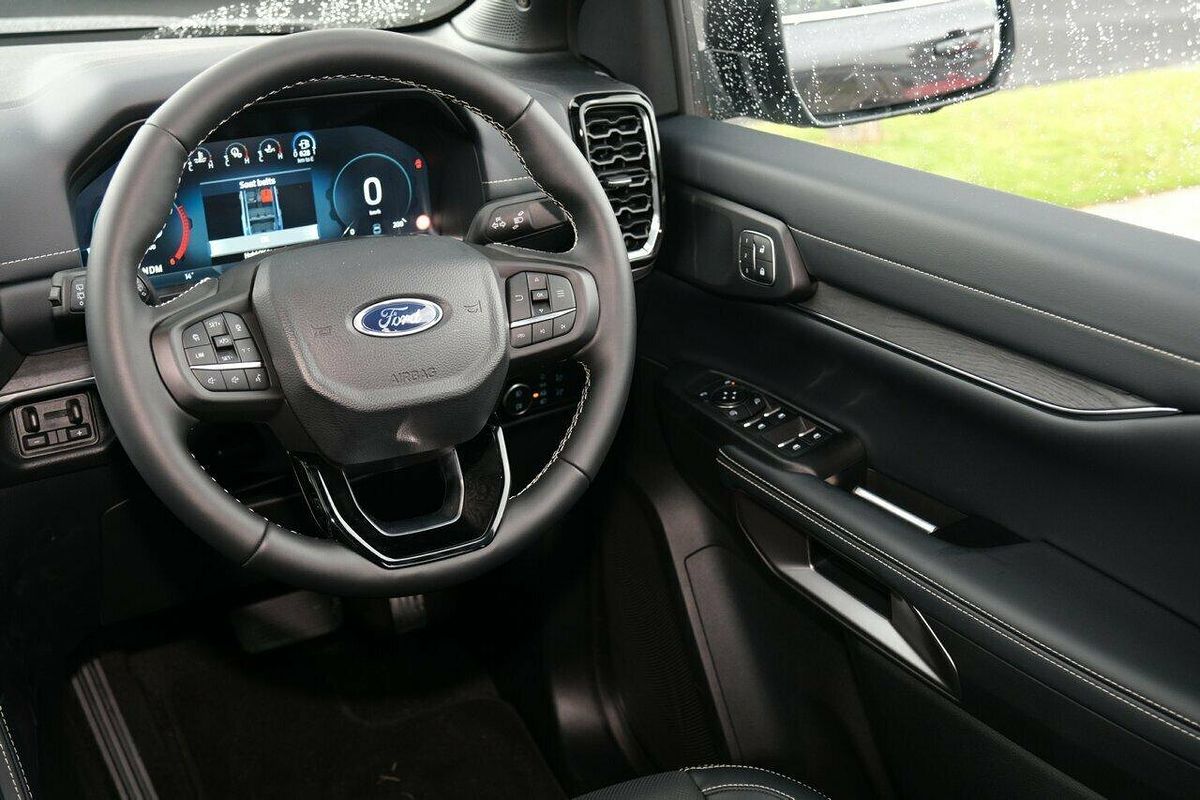 2025 Ford Everest Platinum 3.0L