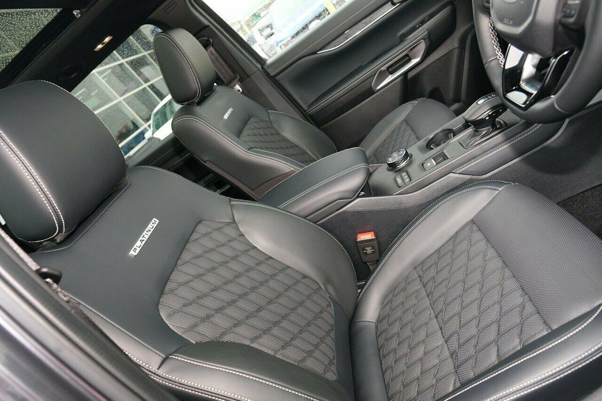 2025 Ford Everest Platinum 3.0L