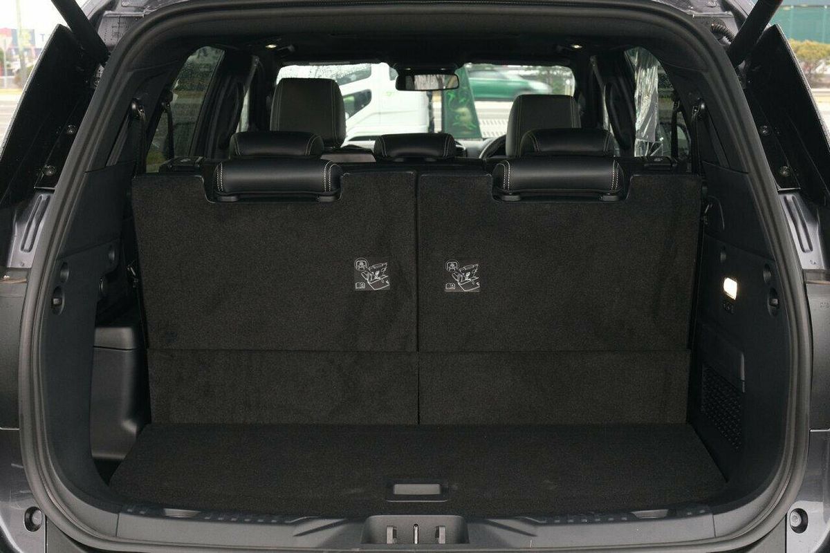 2025 Ford Everest Platinum 3.0L