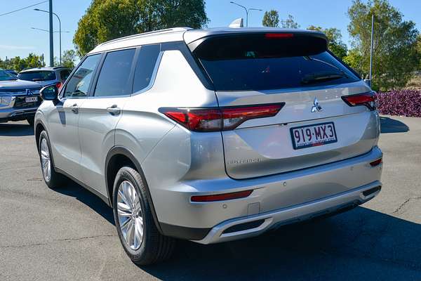 2024 Mitsubishi Outlander LS ZM