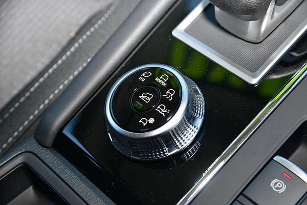 2024 Mitsubishi Outlander ES ZM