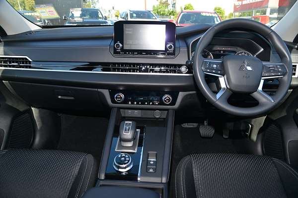 2024 Mitsubishi Outlander ES ZM