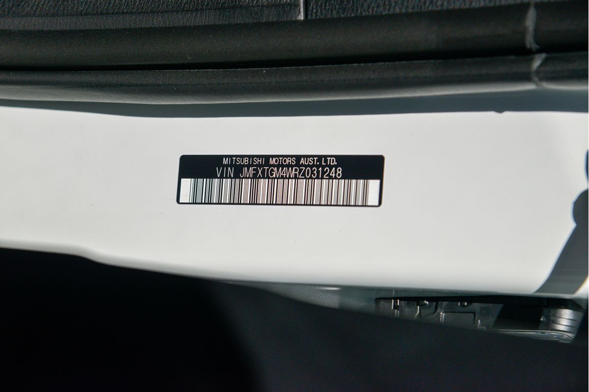 2024 Mitsubishi Outlander ES ZM