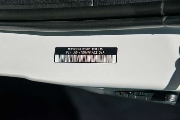 2024 Mitsubishi Outlander ES ZM