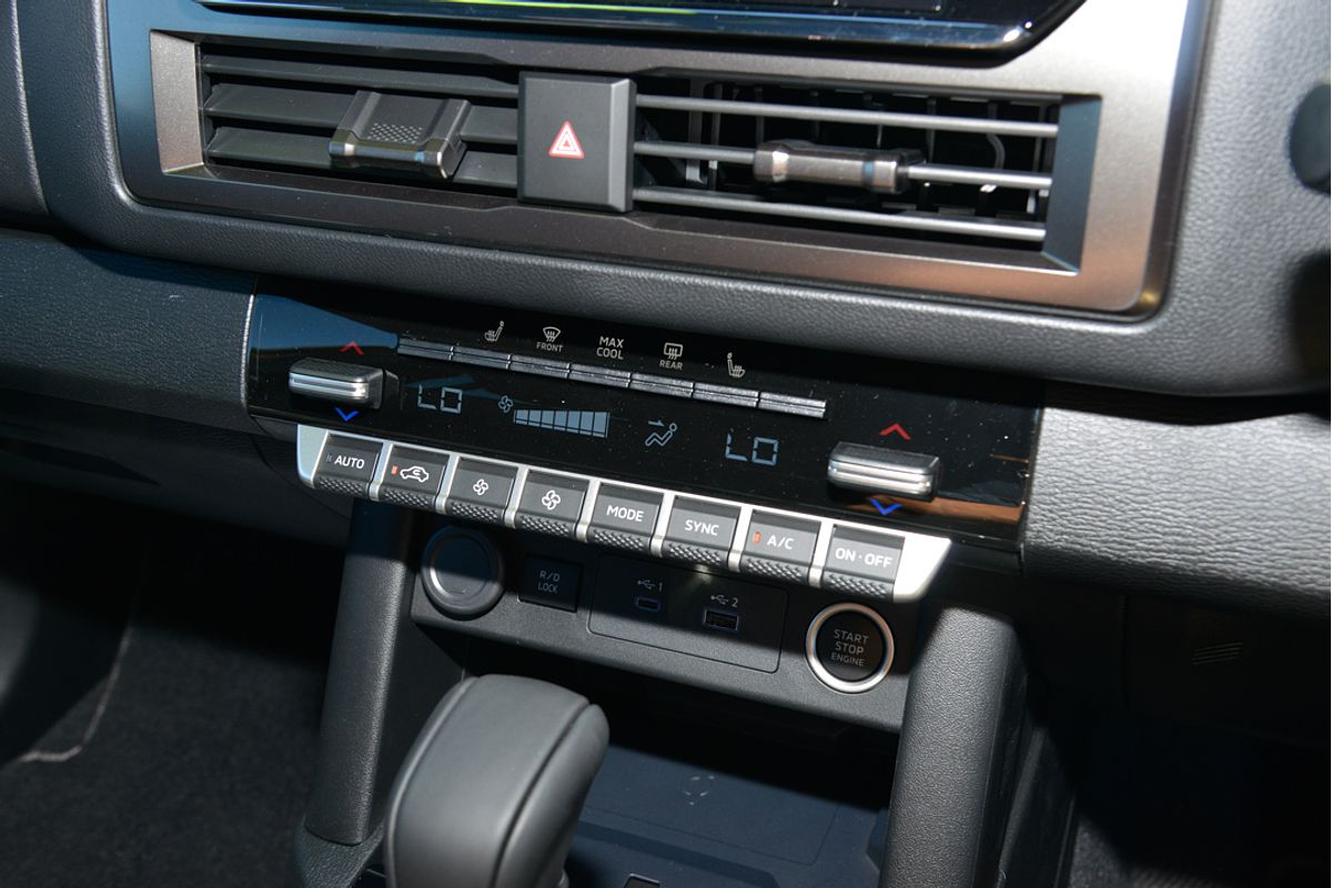 2025 Mitsubishi Triton GSR MV 4X4