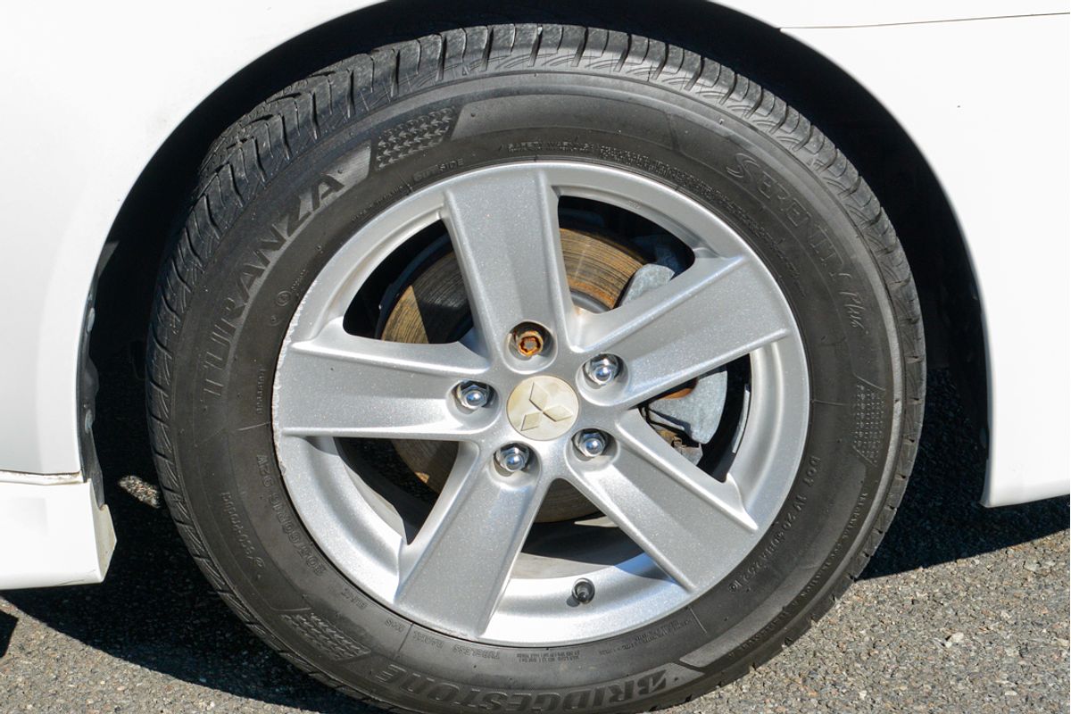2014 Mitsubishi Lancer ES CJ