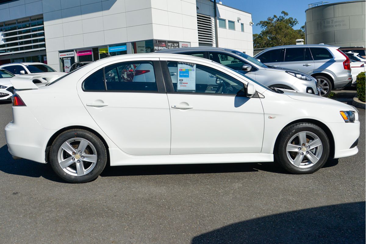 2014 Mitsubishi Lancer ES CJ