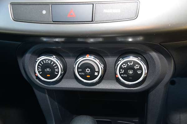 2014 Mitsubishi Lancer ES CJ
