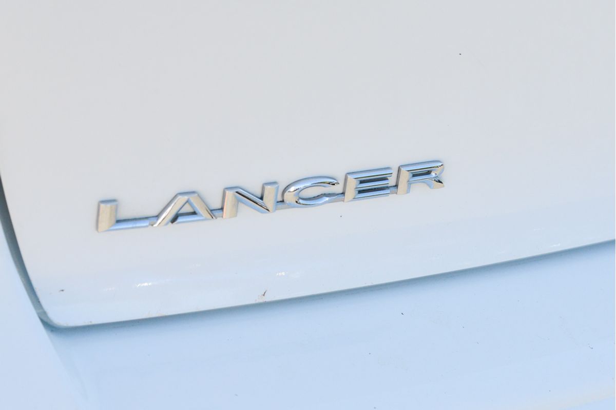 2014 Mitsubishi Lancer ES CJ