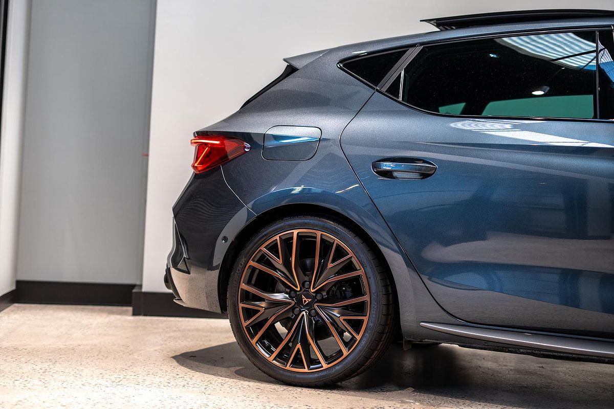 2024 CUPRA Leon VZx KL