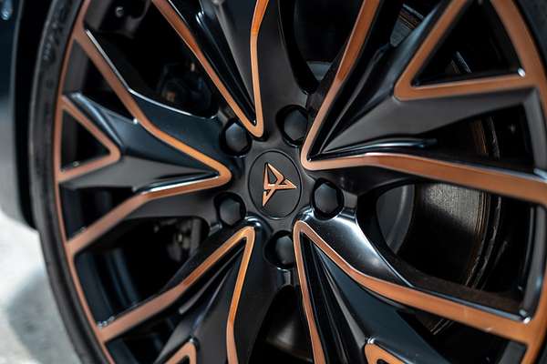2024 CUPRA Leon VZx KL