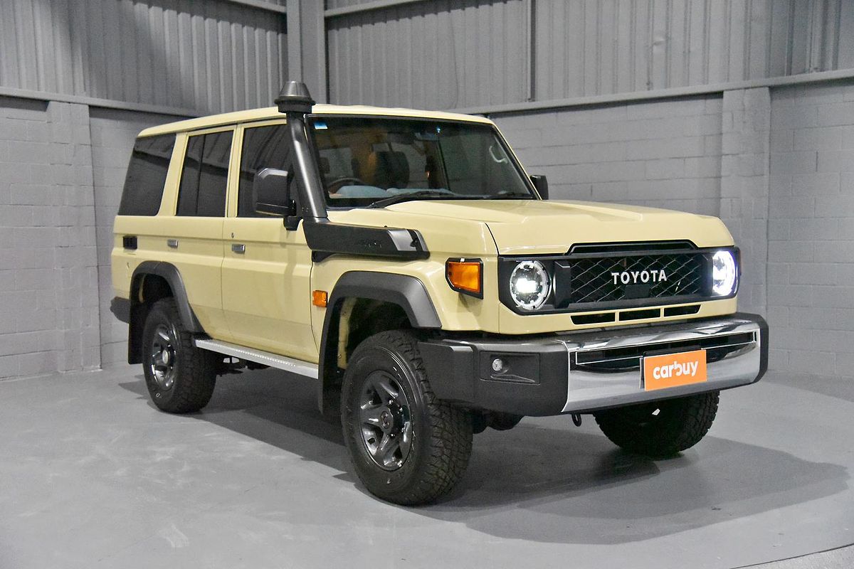 2023 Toyota Landcruiser GXL VDJL76R