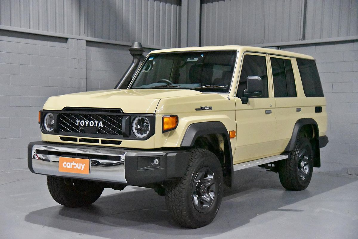 2023 Toyota Landcruiser GXL VDJL76R