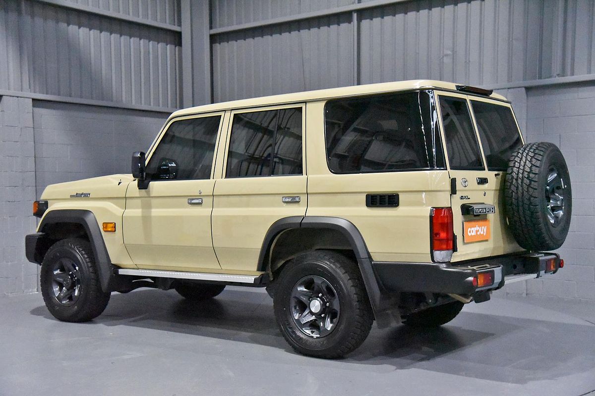 2023 Toyota Landcruiser GXL VDJL76R