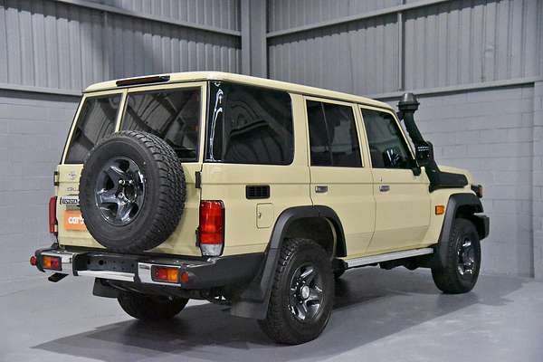 2023 Toyota Landcruiser GXL VDJL76R
