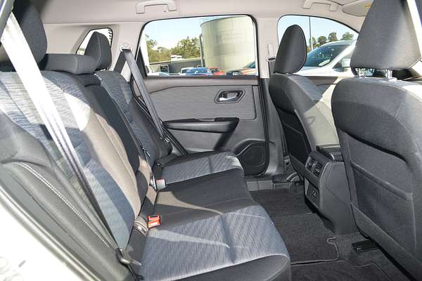 2024 Nissan X-TRAIL ST T33
