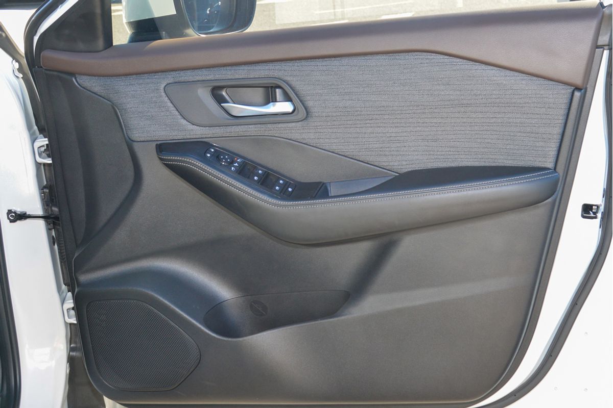2024 Nissan X-TRAIL ST T33
