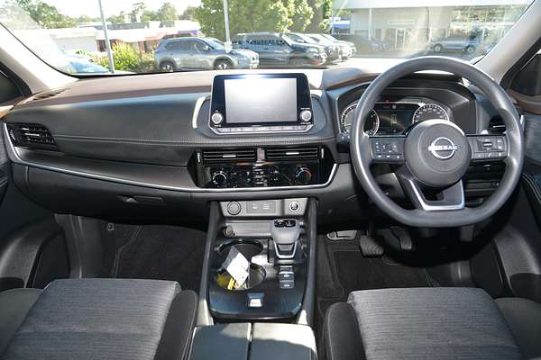 2024 Nissan X-TRAIL ST T33