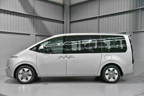2025 Hyundai STARIA Highlander US4.V3
