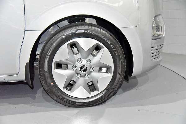 2025 Hyundai STARIA Highlander US4.V3