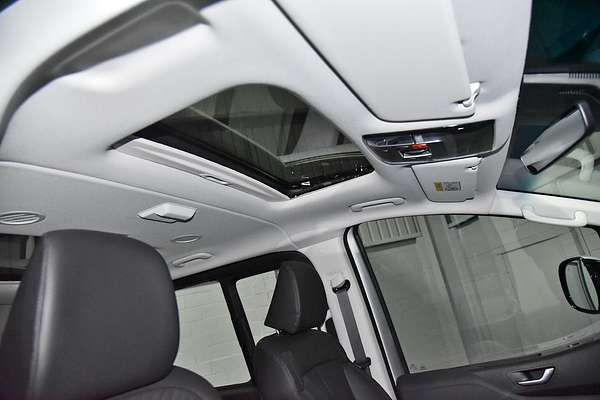 2025 Hyundai STARIA Highlander US4.V3