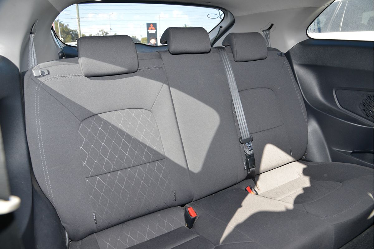 2015 Kia Rio S UB
