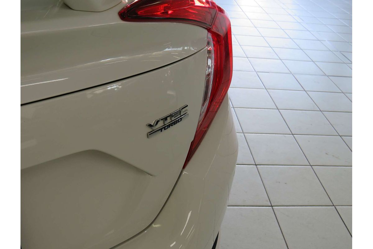 2019 Honda Civic VTi-L 10th Gen