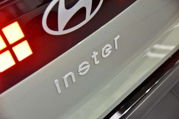 2025 Hyundai INSTER Cross AX.V1